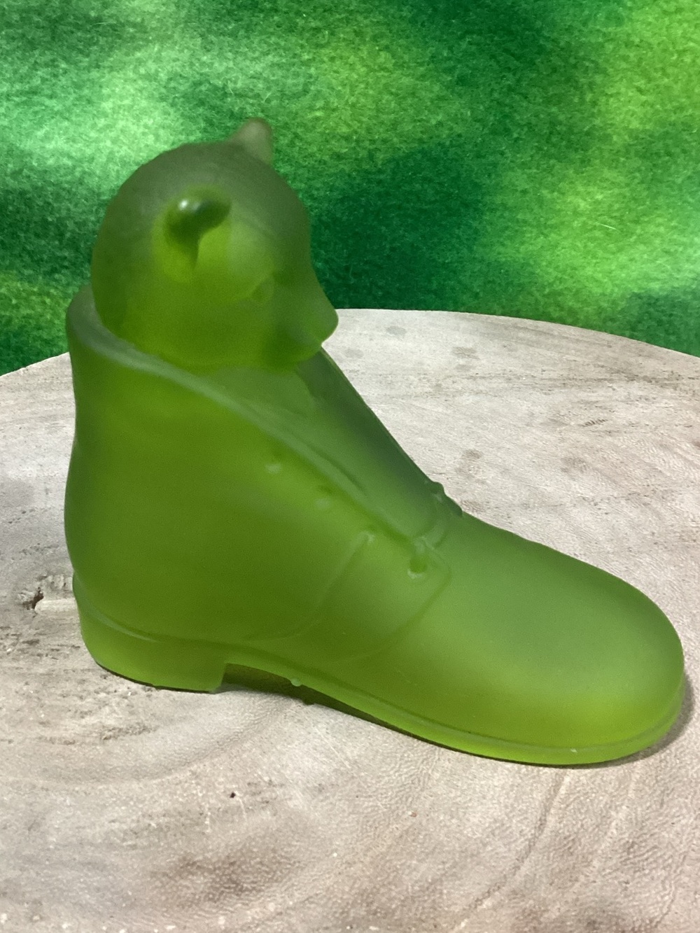 Westmoreland Frosted Lime Green Glass Puss in Boot Figurine Vintage Home Decor